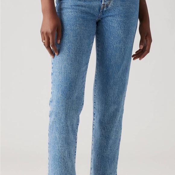 Levi’s - Wedgie Straight - Picture 6 of 10